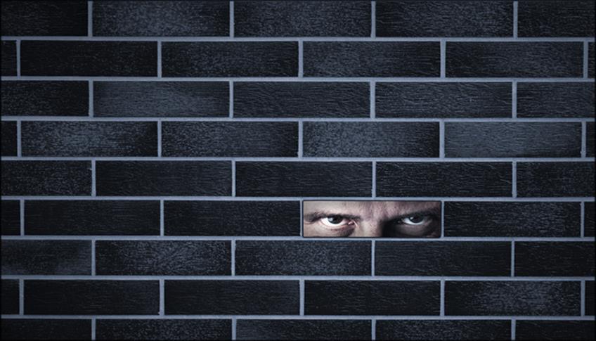 Stalking, un reato punibile dalla legge Stalking, un reato punibile dalla legge